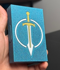 Caja para cartas con anotador de truco